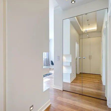 Apartment Stylish In Heart Of Oldtown Gdansk